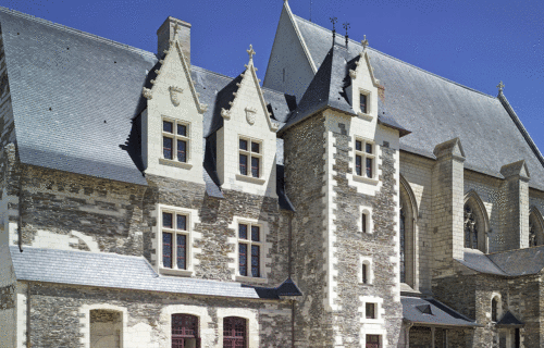 Château d'Angers, Centre des monuments nationaux, photographie de la façade.