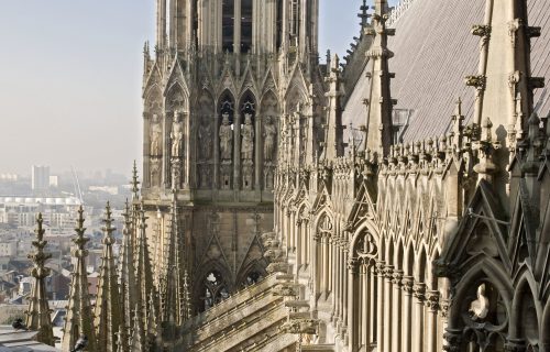 Cathédrale Notre-Dame de Reims, parties hautes du flanc Sud de la nef, Palais du Tau, Centre des monuments nationaux