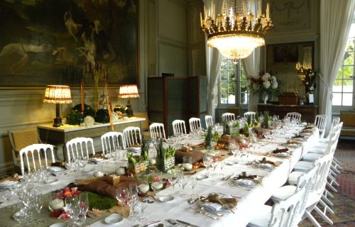 Château de Bouges, Centre des monuments nationaux, photographie de la salle à manger.