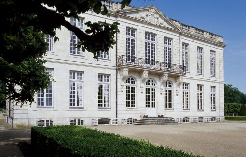 Château de Bouges, Centre des monuments nationaux, photographie de la façade Est.