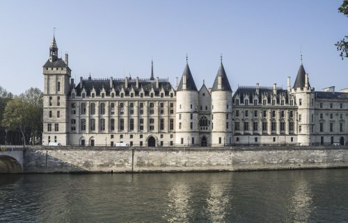 Conciergerie, Centre des monuments nationaux, vue depuis les quais de Seine.