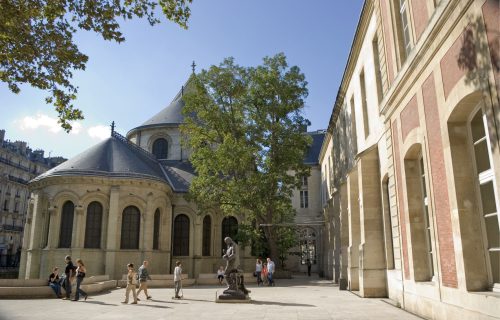 Conservatoire National des Arts et Métiers, musée des Arts et Métiers, photographie de l'entrée du musée.