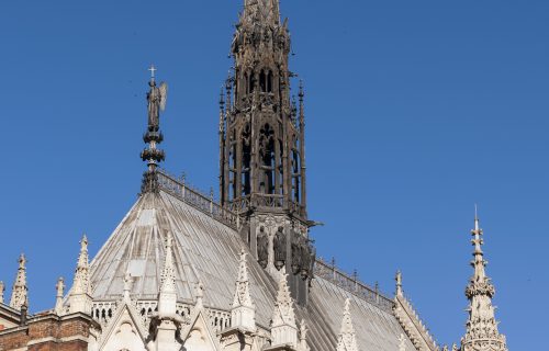 Sainte Chapelle, Centre des monuments nationaux, photographie de l'extérieur de la Sainte Chapelle depuis le boulevard du Palais